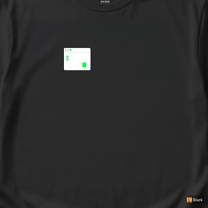 Puede incluir: Camiseta negra con un gráfico blanco de una ventana de ordenador, un signo de dólar verde y un cuadrado verde. La camiseta es de algodón pesado.
