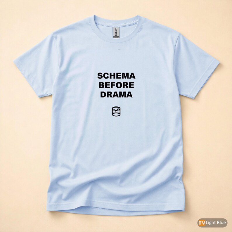 Koszulka „Schemat przed dramatem” / Koszulka programisty SQL / Koszulka programisty baz danych / Prezent dla inżyniera danych / Odzież z humorem SQL zdjęcie 9