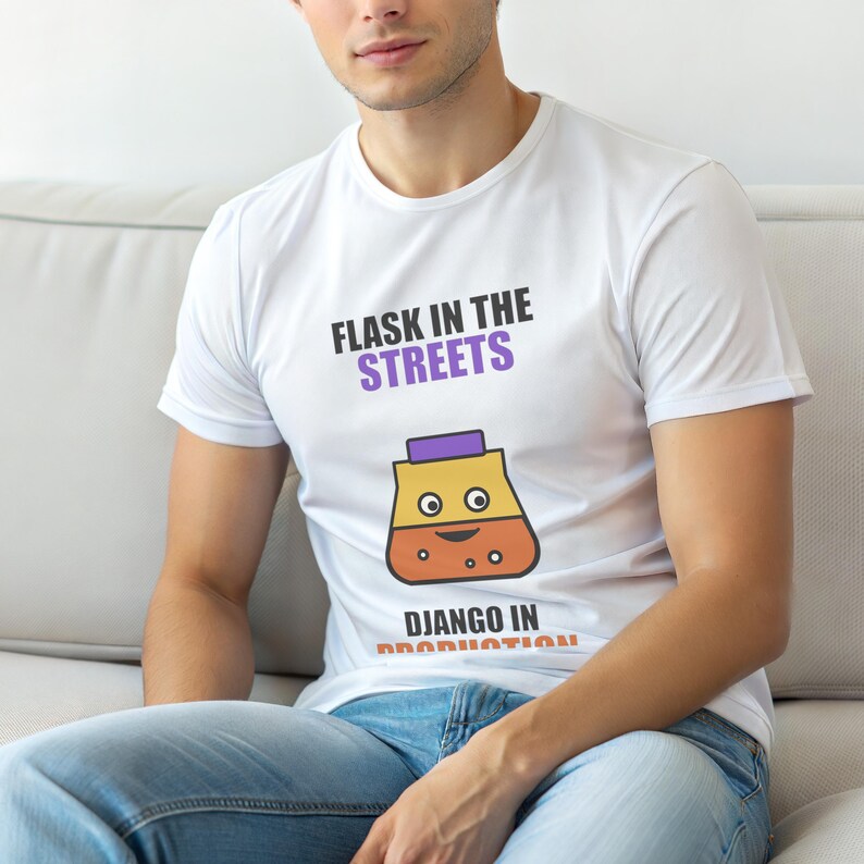 Flask In The Streets / Python Developer / Web Backend / Programmer Humor Tee afbeelding 3
