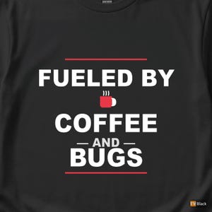 Propulsé par Python / T-shirt développeur / T-shirt humoristique sur le café pour programmeurs image 2