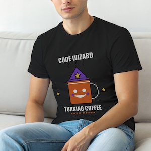 Kodguiden / Programmeraren T-shirt / Utvecklare Kaffe Kodning Humor T-shirt