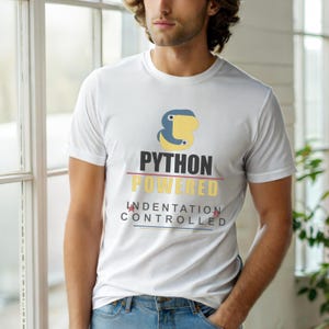 Python Powered Programmer / Developer Coder / Bold Typography Tee afbeelding 6