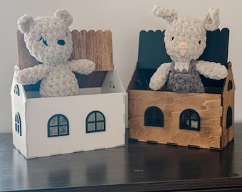 Laser Cut Wood Houses and Crochet Animals Set, Handmade Pretend Play Village