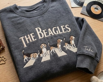 Felpa personalizzata ricamata con la scritta "Beagle che passeggia", maglietta divertente per amanti dei Beagle, maglietta carina con Beagle, regalo per amanti dei cani, regalo per amanti degli animali domestici