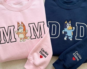 Sudaderas personalizadas azules con bordado de mamá y papá perro, camiseta para fans de perros de dibujos animados, camisetas de dibujos animados a juego, camisetas familiares, camiseta para el Día de la Madre