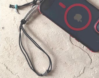 Cordón para teléfono. Pluma y corazón con cuenta de turquesa auténtica, cordones de nailon con clip giratorio. Fácil de sujetar a la funda de tu teléfono.