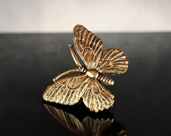 Escultura de mariposa de latón, pequeña figura de insecto, polilla detallada, decoración para vitrina de curiosidades.