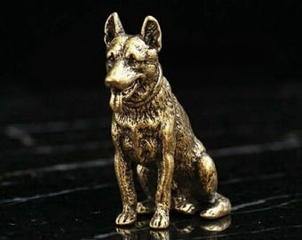 Estatua de perro pastor alemán de latón macizo vintage, miniatura de figura de perro policía de bronce antiguo