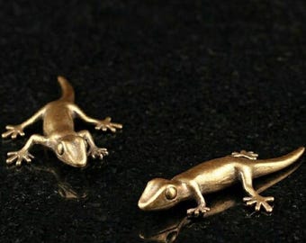 Escultura de lagarto de latón, pequeña figura de reptil, gecko detallado, decoración para vitrina de curiosidades.