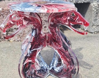 Bloom snake resin mini table