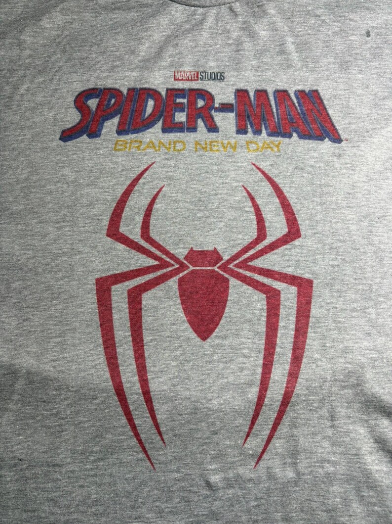 Spiderman Brand New Day Graphic Tee bild 3