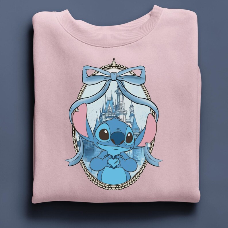 K&ouml;nnte beinhalten: Ein Set aus drei Keramikbechern mit gesprenkelter, matter Oberfl&auml;che. Die Becher sind in Creme-, Hellgrau- und Dunkelgraut&ouml;nen gehalten. Jeder Becher hat ein schlichtes, minimalistisches Design.