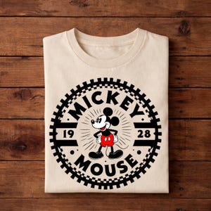 Mickey Mouse T-Shirt, Mickey & Friends Shirt, Magical Vacation Tee Bild 4