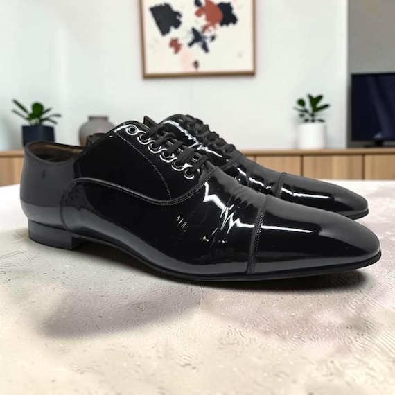 christian louboutin greggo men's lace-up leather dress shoes Black Patent Oxford With Red Bottom Soles they convey quiet yet