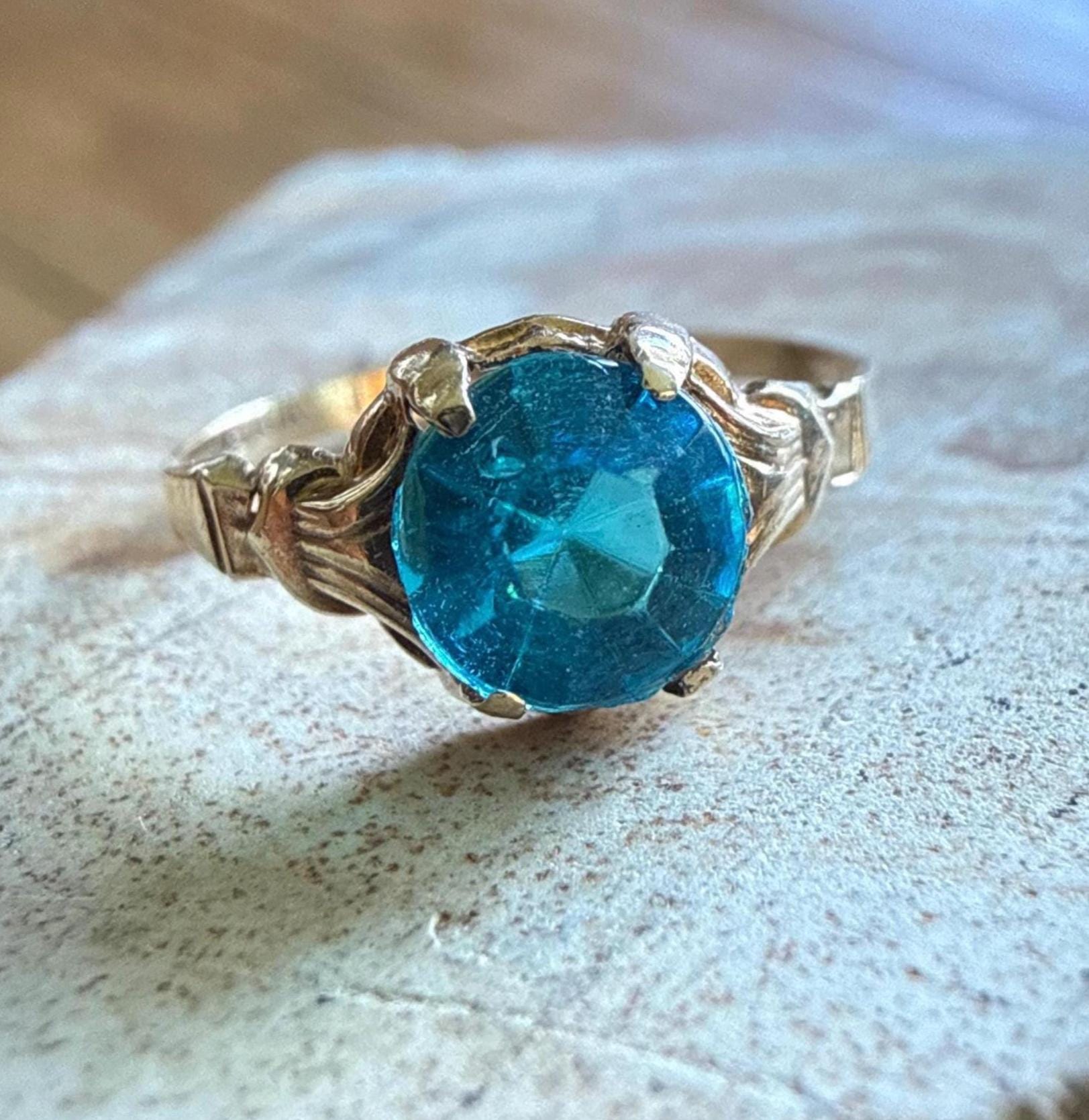 Antique Collectible Ostby and Barton OB 10K Gold Blue Paste Glass Ring