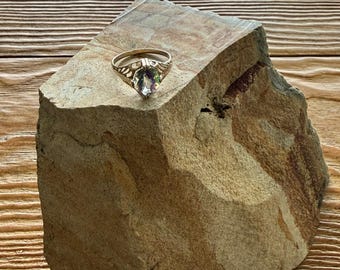 Antique 10K Yellow Gold Filigree Ring with Oval Mystic Topaz