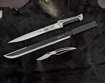 Dune Inspired Knife Set – 3-Piece Sci-Fi Replica Daggers, Engraved Sheath, Steel Blades