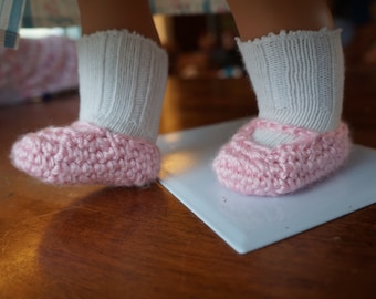 DESCARGA HOY Patrón de crochet para Mary Janes de Muñecas de 18"