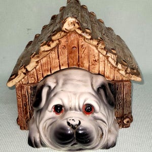 Vintage Pug Doghouse Ceramic Lidded Container – 16cm Square Novelty Storage Box Ornament