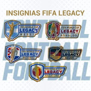 May include: Five embroidered patches featuring the text INSIGNIAS FIFA LEGACY at the top. Each patch displays a soccer player silhouette, a national flag shield, and the text FIFA WORLD CUP LEGACY with the names Messi, Ronaldo, Modric, Neuer, or Nagatomo.