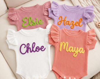 Tutina personalizzata per neonata con nome, completo per neonata con volant ricamato su misura, regalo perfetto per servizi fotografici "cake smash" e baby shower.
