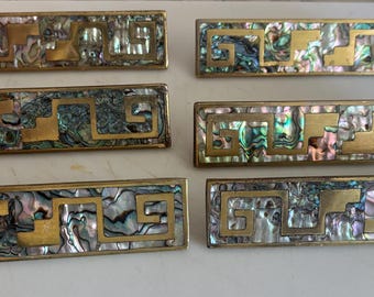 6 asas de latón y abulón de mediados de siglo al estilo de Los Castillos o Peñoles.