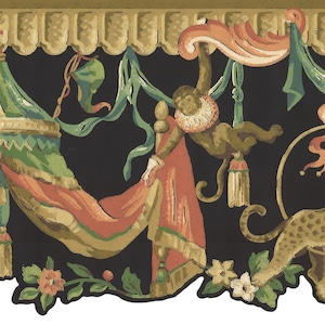 Op de afbeelding: Decoratieve behangrand met een herhalend patroon van een aap, luipaard en bloemelementen. Het ontwerp heeft een zwarte achtergrond met groene, rode en gouden accenten. De rand heeft een vintage, circusachtige esthetiek.
