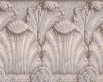 Puede incluir: Patrón repetitivo con motivos de conchas y hojas estilizadas en tonos grises y blanquecinos. El diseño incluye un borde de cuentas en la parte superior y elementos circulares en la parte inferior, creando un aspecto clásico y ornamental, adecuado para papel pintado o bordes decorativos.