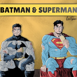 Può includere: Illustrazione a fumetti di Batman e Superman. Batman, in costume grigio e nero, tiene in mano uno spuntino. Superman, in costume blu e rosso, beve da una tazza. Il cartello giallo sopra recita "BATMAN & SUPERMAN".