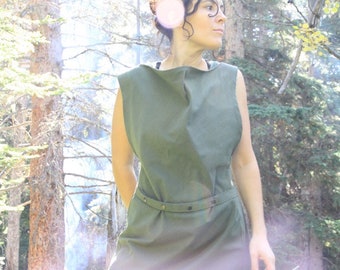 Denim Pinafore Olivgrün