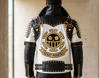 Trafalgar Law-jack heren: leren motorjack met hart piraten wit zwart goud spikes en embleem op achterkant art anime bikerjack