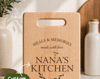 Tabla de cortar de madera grabada de Nana's Kitchen / Decoración de cocina personalizada