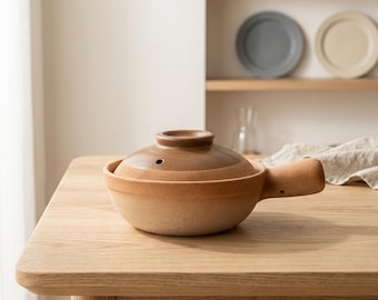 Old Fashioned Casserole Pot with Lid Clay Soup Pot Seafood Porridge Pot Cantonese Style Rice Pot High Temperature Resistant