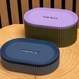3D-gedruckter magnetischer Pillenhalter | Hochwertiger Pillenorganizer mit Fächern | Magnetische Pillendose | Geschenkidee