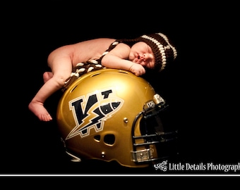 Baby Photo Prop Football hat--Football Team ,Crochet baby boy Hat--Infant Newborn Baby Crochet - Baby boy /Girl-   Baby Boy Clothes