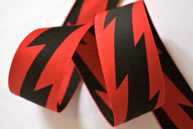 Lighting Bolt Woven Jacquard Ribbon 1 12 x 10 yards Red and Black Reversible Very Nice Ribbon