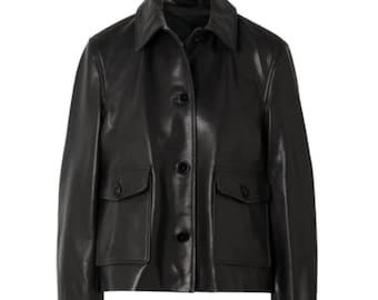 Schwarze Lederjacke - Klassische handgefertigte Oberbekleidung mit Knopfleiste