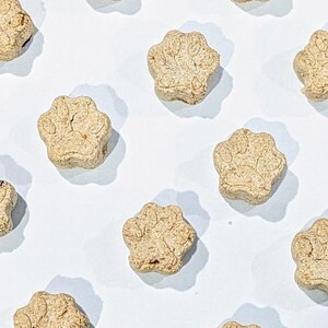 Paw Print Rabbit Treats- 24 pack image 1