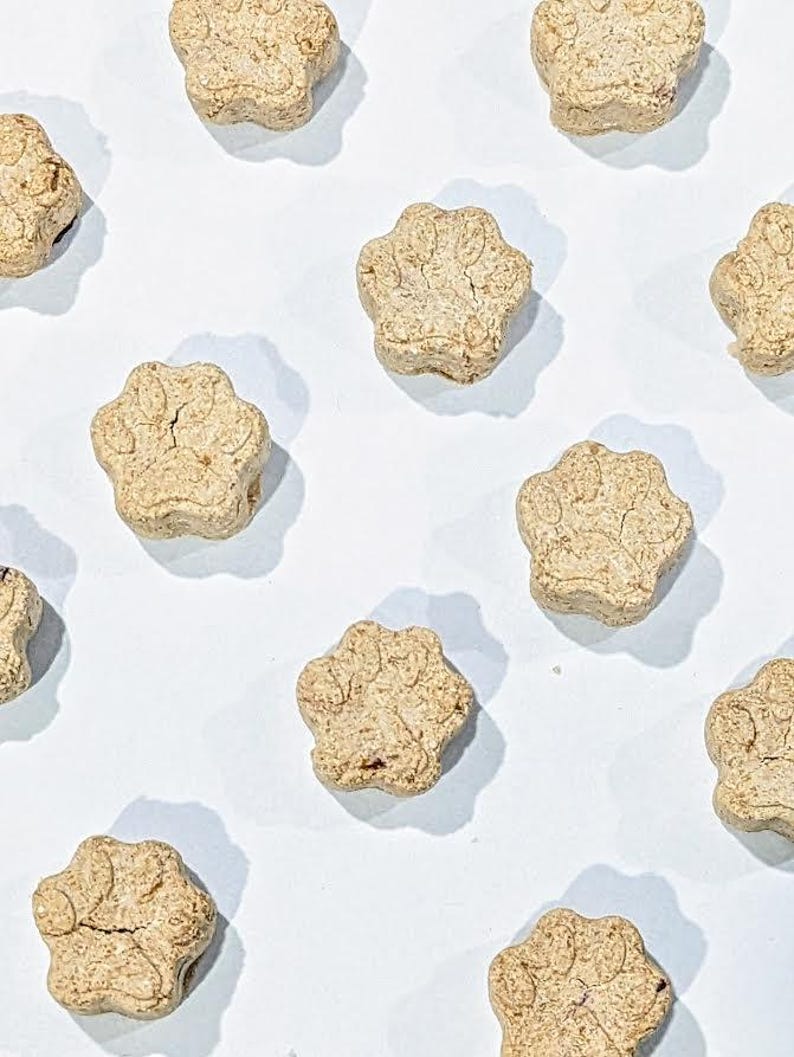 Paw Print Rabbit Treats- 24 pack image 1