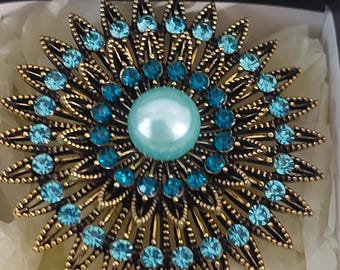 Teal Blue Crystal & Pearl Sunburst Brooch | Antique Gold Tone Starburst Pin | Statement Brooch | Gift Boxed | Vintage Style