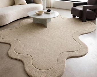 Alfombra minimalista irregular / Alfombra Amoeba color beige liso / Decoración de habitación Wabi Sabi / Alfombra de lana con mechones personalizados / Alfombra moderna de forma curva