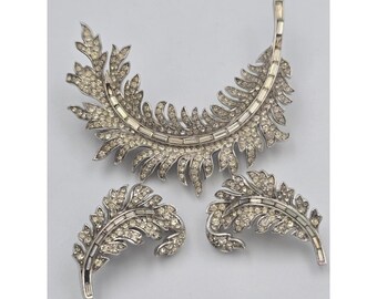 Vintage Trifari Royal Plume Rhinestone Leaf Feather Alfred Brooch Set