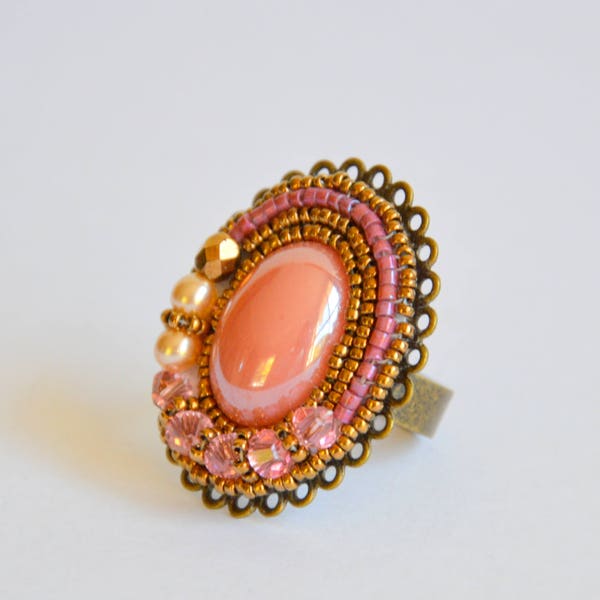 Pink bronze oval beaded adjustable ring, beaded ring, handmade ring, crystal ring, vintage style ring