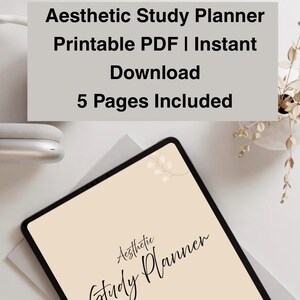 Könnte beinhalten: Ästhetischer Studienplaner, druckbares PDF zum sofortigen Download. Der Planer hat einen beigefarbenen Hintergrund mit den Worten "Aesthetic Study Planner" in Schreibschrift. Das Bild enthält auch den Text "5 Pages Included".