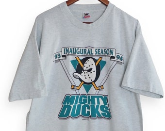 Mighty Ducks shirt / 90s hockey shirt / 1990s Anaheim Mighty Ducks inaugural season single stitch t shirt XL