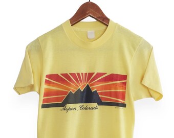 vintage Colorado shirt / 80s Aspen shirt / 1980s Aspen Colorado sunrise mountain t shirt XS
