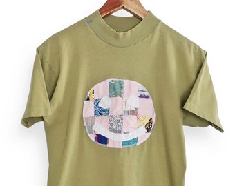 smiley face t shirt / 60s t shirt / 1960s sage green smiley face patch work hippie art t shirt Small