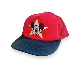 Mickey Mouse hat / 90s trucker hat / 1990s Mickey Mouse Star Disney trucker hat snapback cap