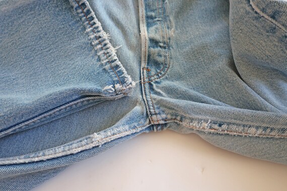 vintage Levis 501 / distressed Levis / 90s jeans … - image 9