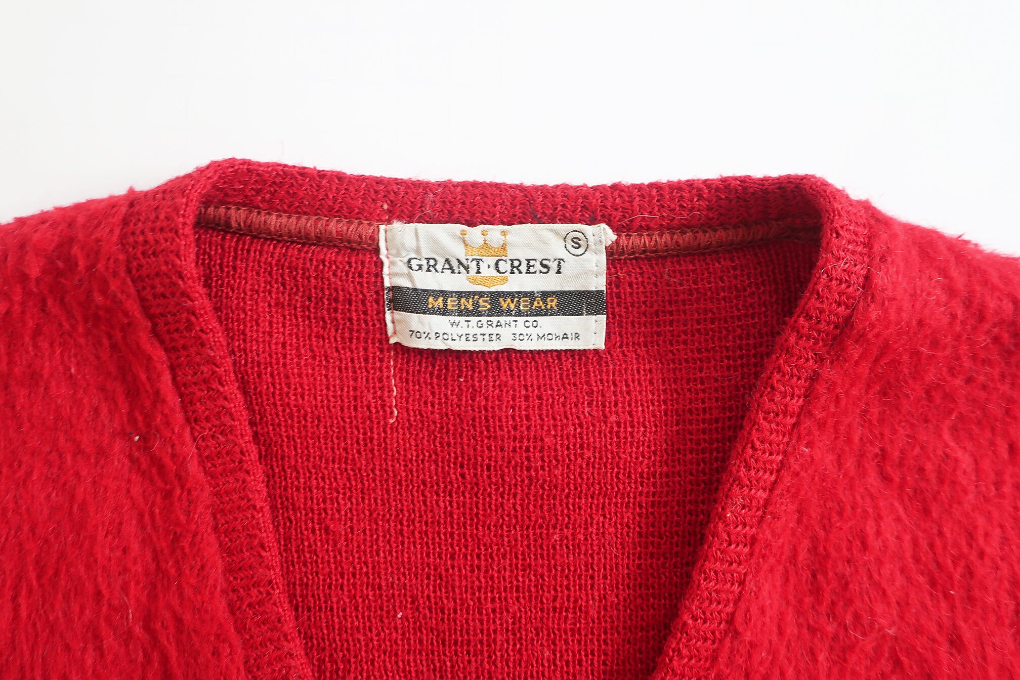 Mohair Sweater / Fuzzy Sweater / 60s Burgundy Mohair V Neck